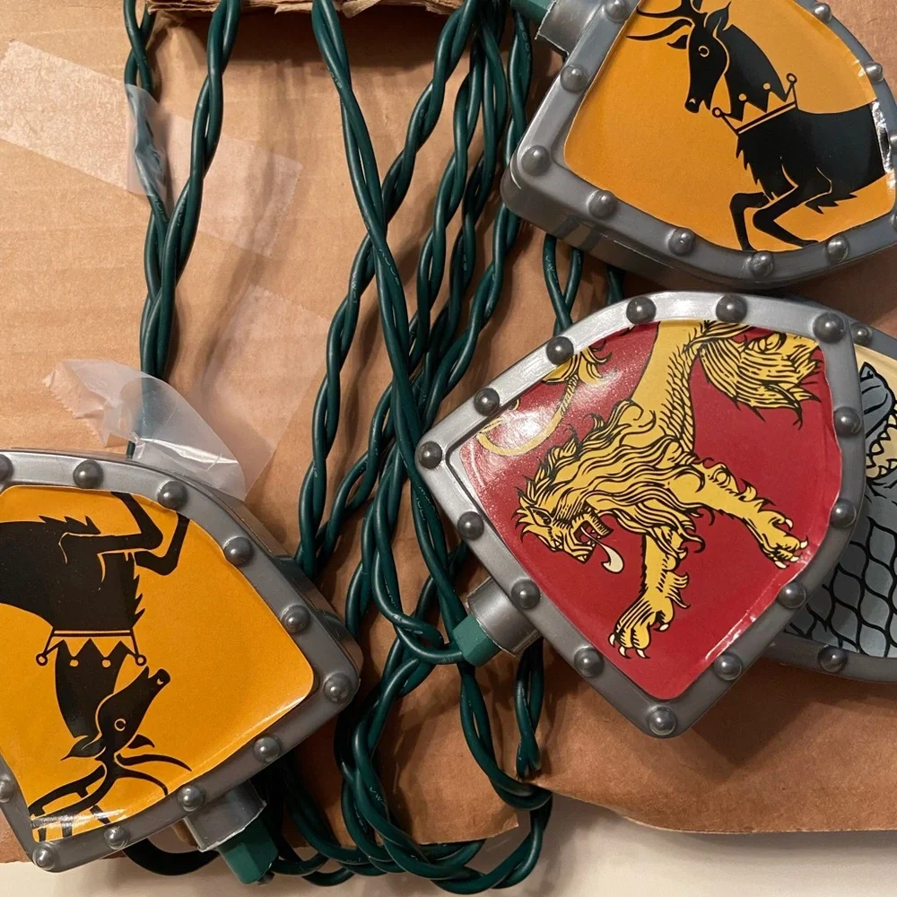 Games of Thrones shield lights.